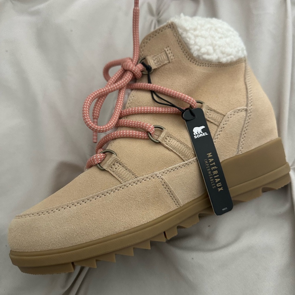 Sorel Tan Winter Boots with Pink Laces